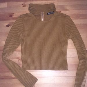 Fashion nova crop top